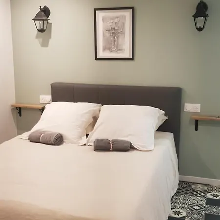 Alojamento de Acomodação e Pequeno-almoço L'eau Qui Dort - Et Tables D'hotes